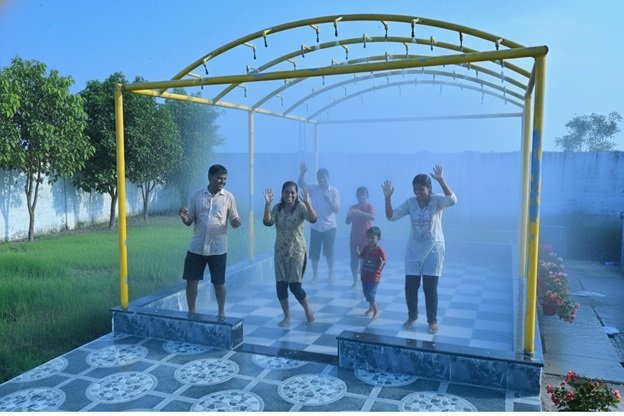 resorts-with-swimming-pool-as-garden-villa