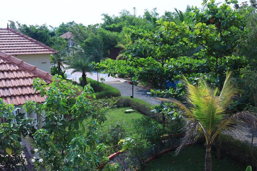 local-hotels-with-indoor-pools-as-garden-villa